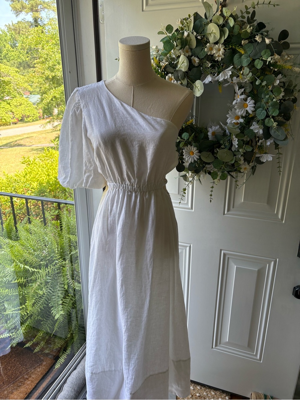 DISSH White One-Shoulder Midi Dress with Puff Sleeve